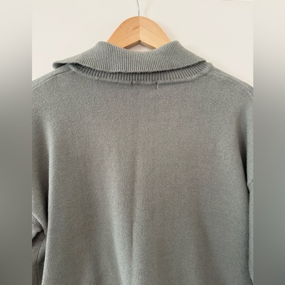 Poof New York Collared Sweater, size medium. - Picture 5 of 8